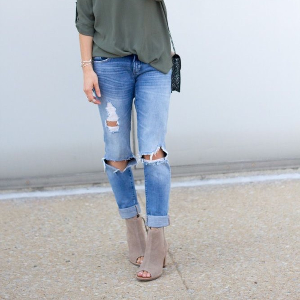 ❤️1 LEFT ‼️ NEW! TAUPE PEEP TOE ANKLE BOOTIES - Picture 2 of 5